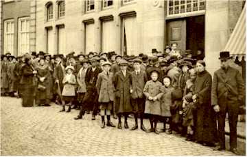 Refugees at Middelburg 1914
